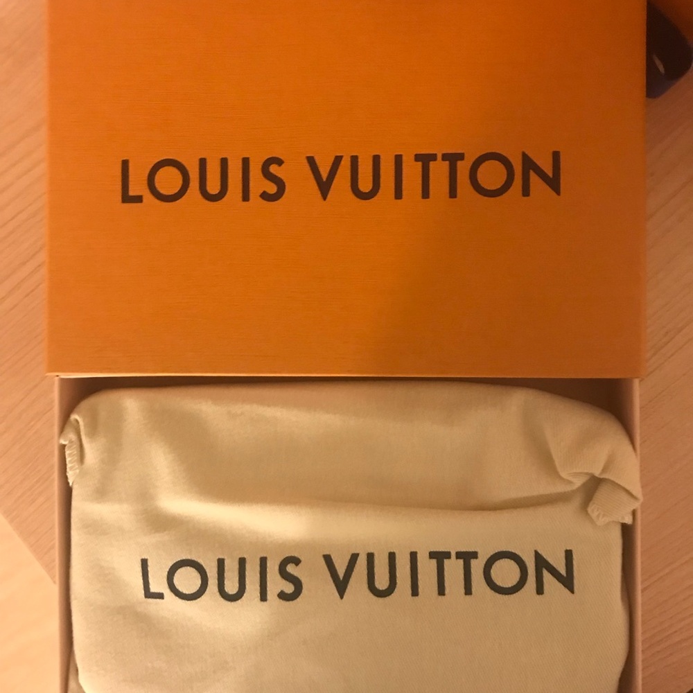 LOUIS VUITTON CROISETTE PORTFOLIO - Picture 6 of 8